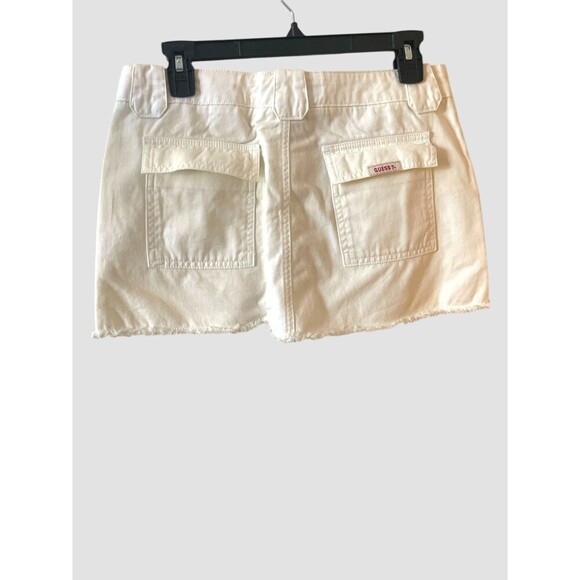 Guess Mini Skirt White Women’s Size 28 Y2K Style Raw Hem Snap Button Cotton NWT - Picture 2 of 5